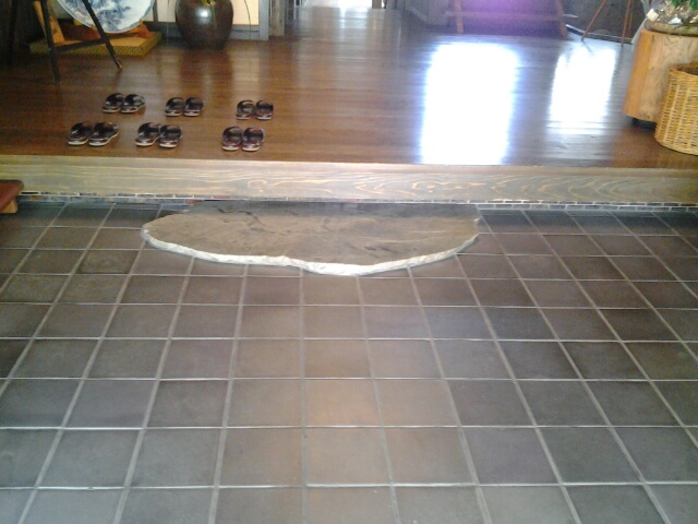 玄関内に段差あり