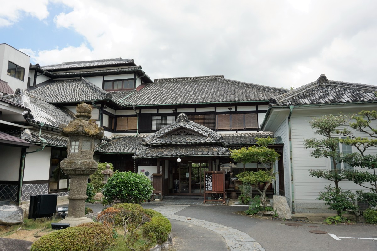 敷地内通路(玄関前)