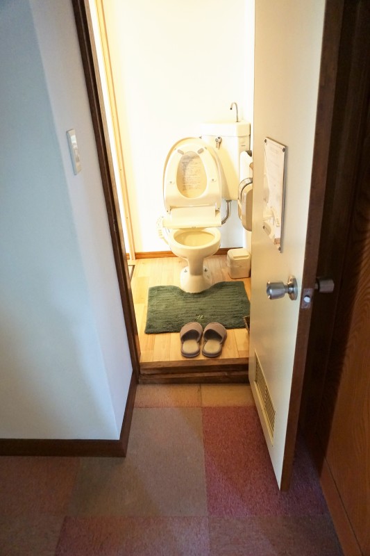 客室トイレ