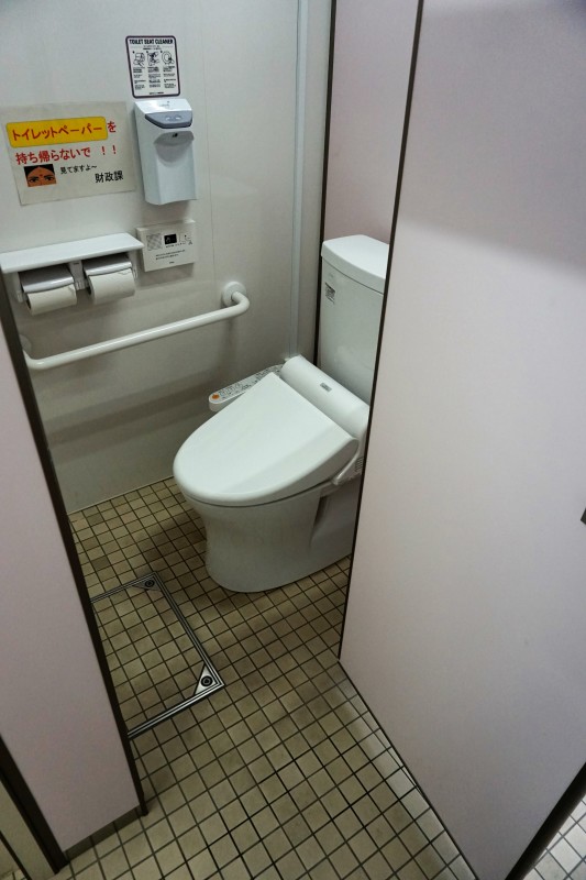 女子トイレ(洋式)