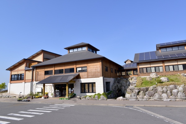 ひがしせふり温泉　山茶花の湯
