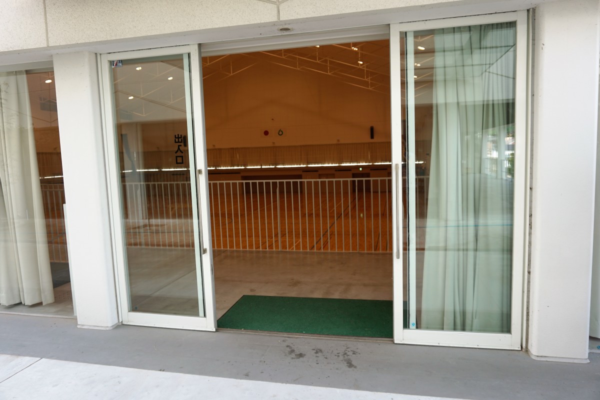 アリーナ(体育館)ギャラリー入り口