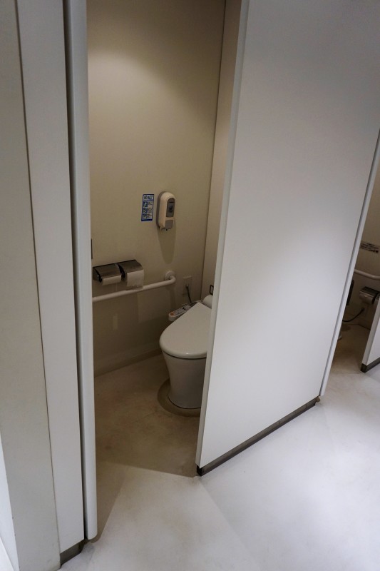 女子トイレ(洋式)