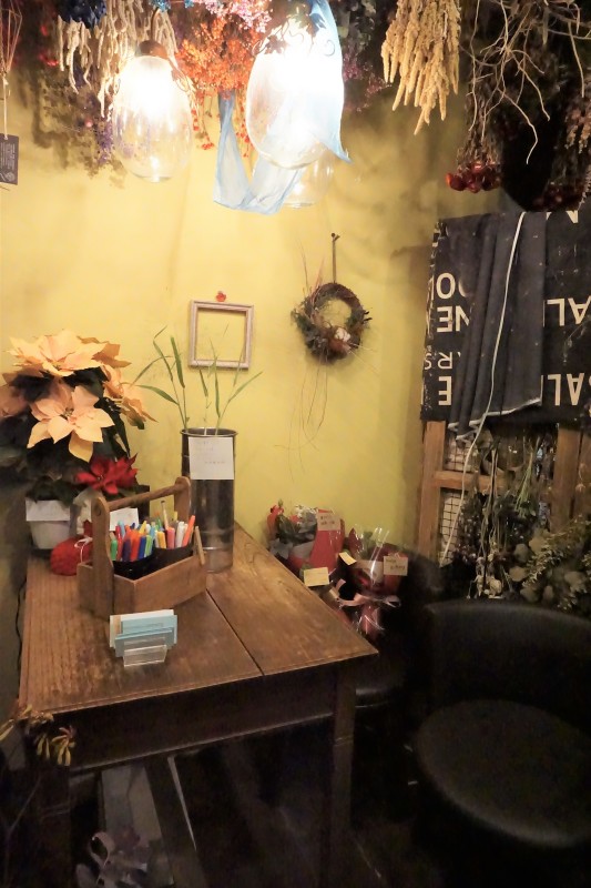 【1階】メッセージカード記入コーナー