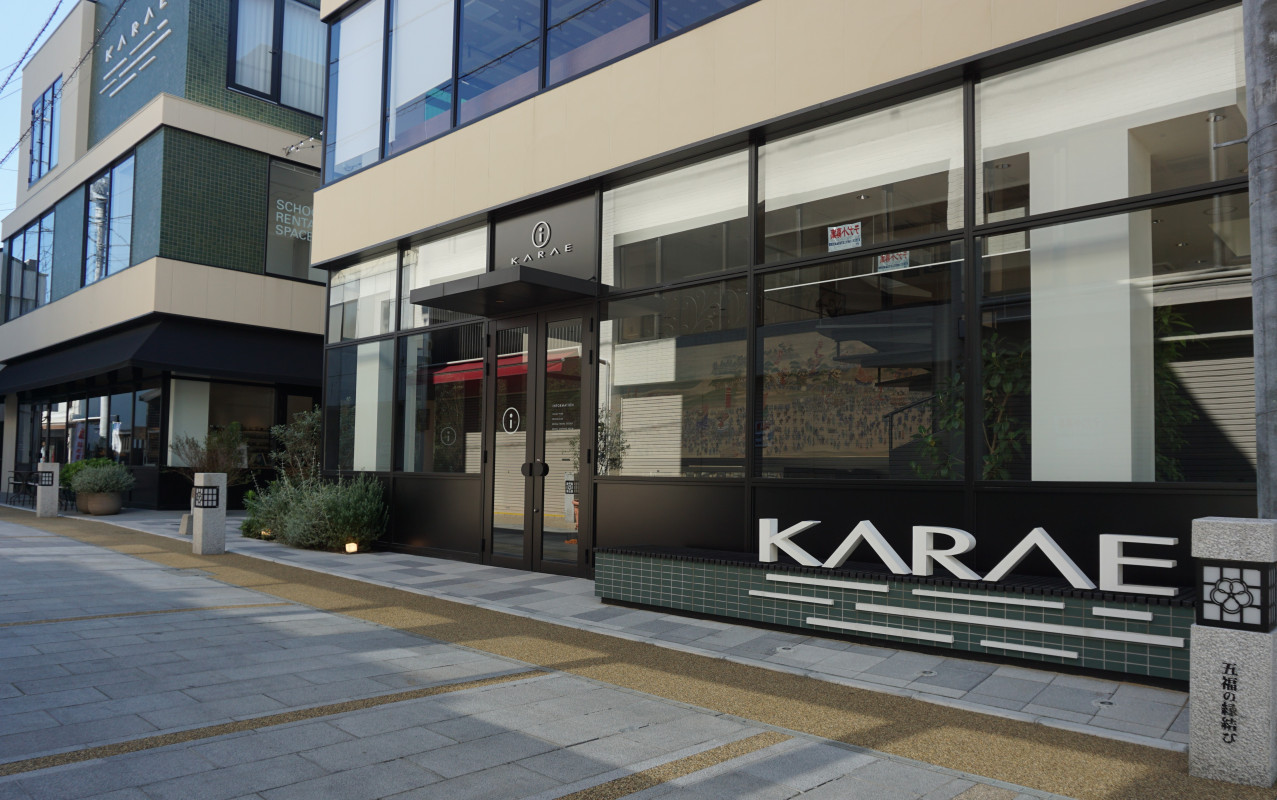 KARAEの２階部分がシェアオフィスとレンタルスペースになります。