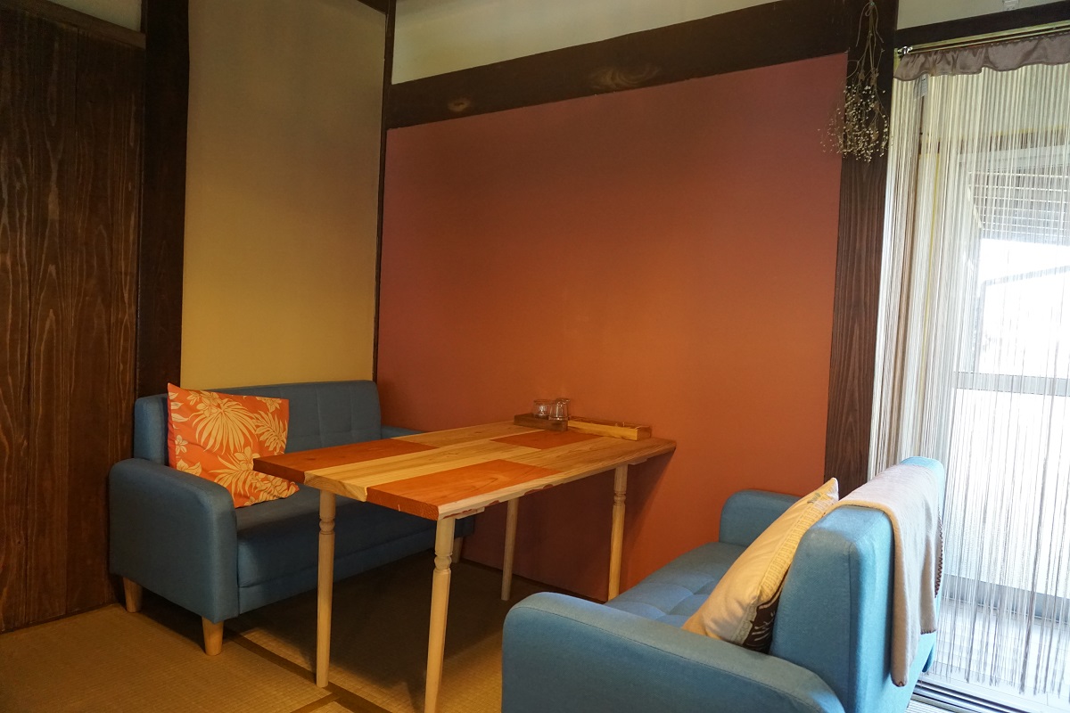 座り心地のよいソファ席がたくさんあり、お子様連れでも安心してお食事できます！