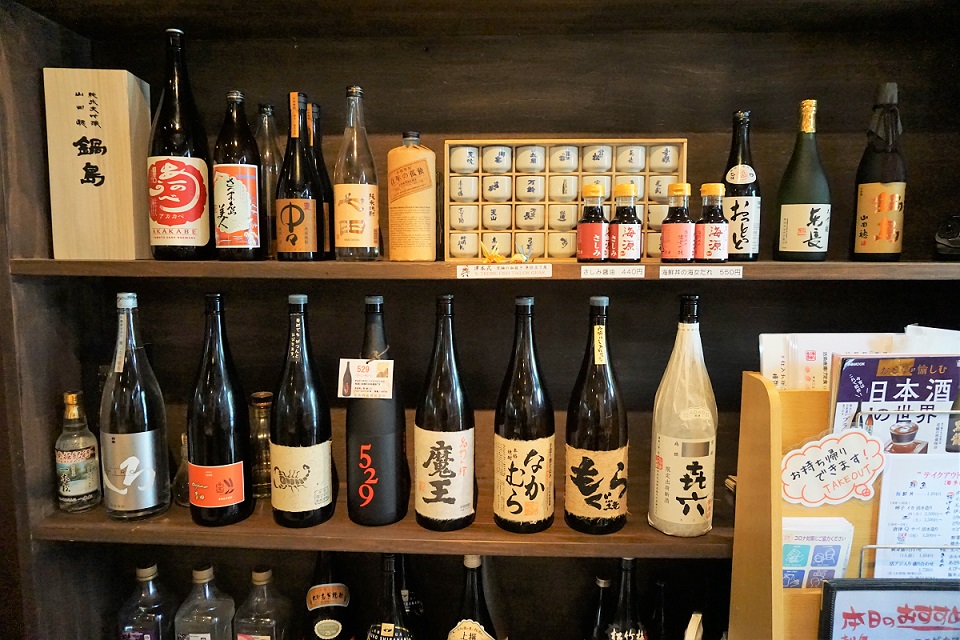 日本酒、焼酎など、店主セレクトの新鮮なお魚料理に合う極上のお酒あります！