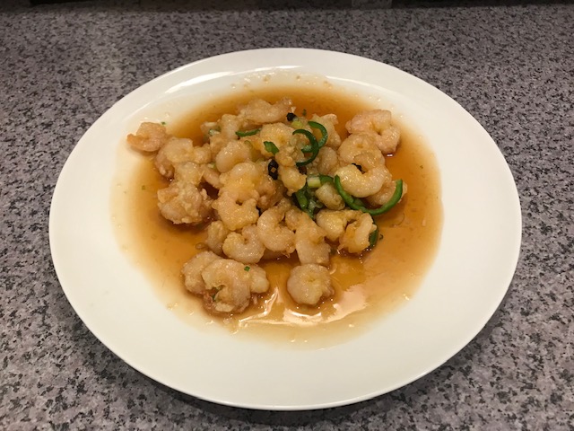 料理（小エビのチリソース炒め）