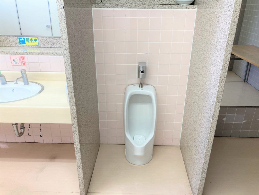 女性用トイレ内 子ども用トイレ