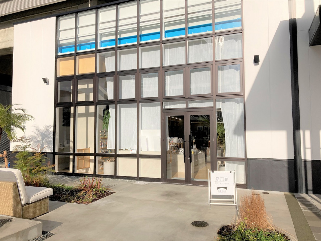 武雄温泉駅南側からの入り口