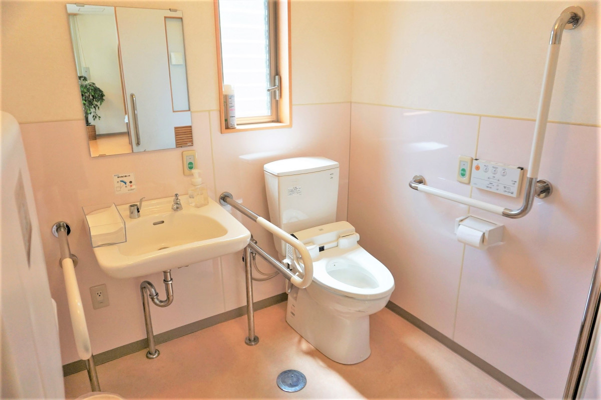 バリアフリートイレ