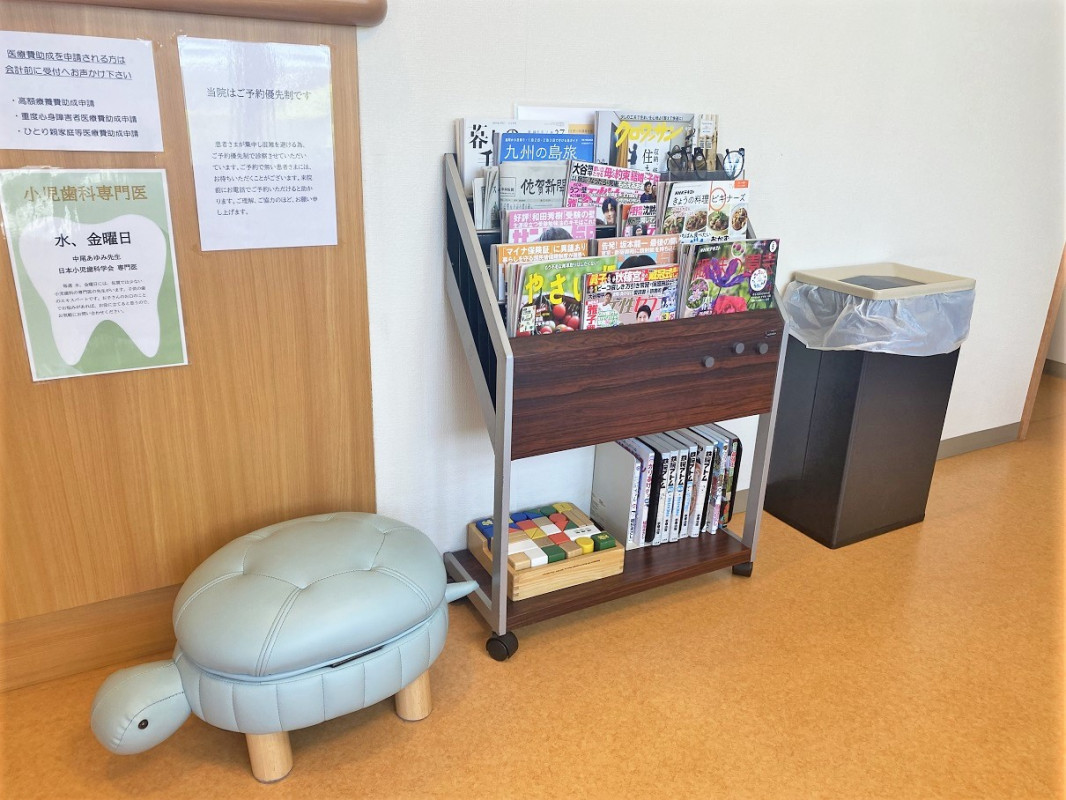 絵本、おもちゃ