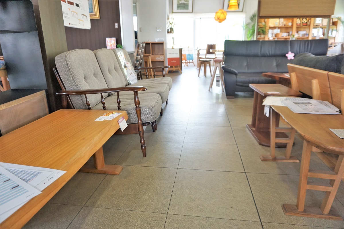 ショールーム1階