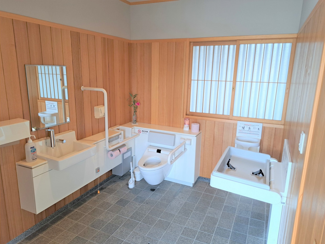 おむつ替えシート、ベビーキープあります