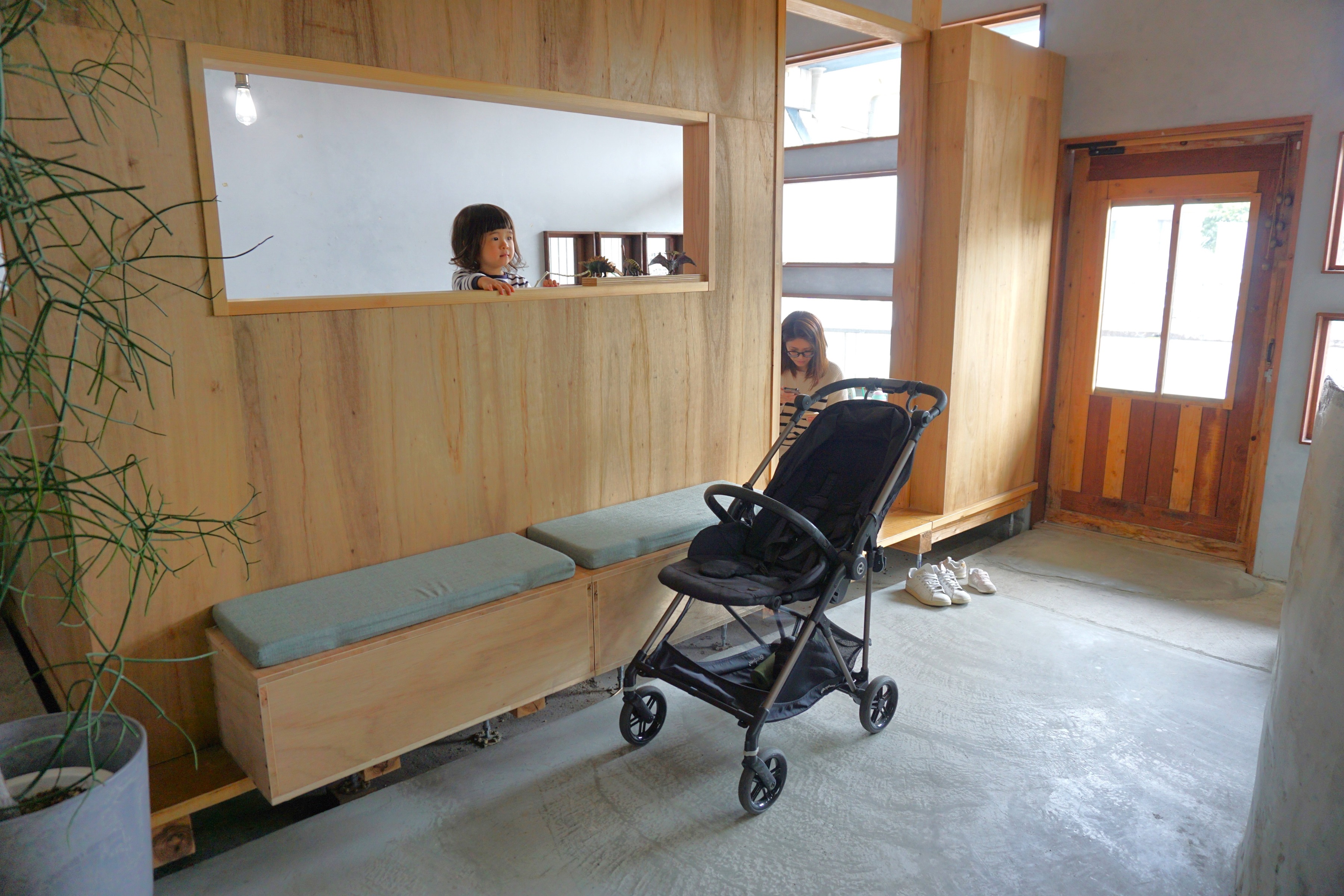 お子さまとゆっくりカフェで過ごせます