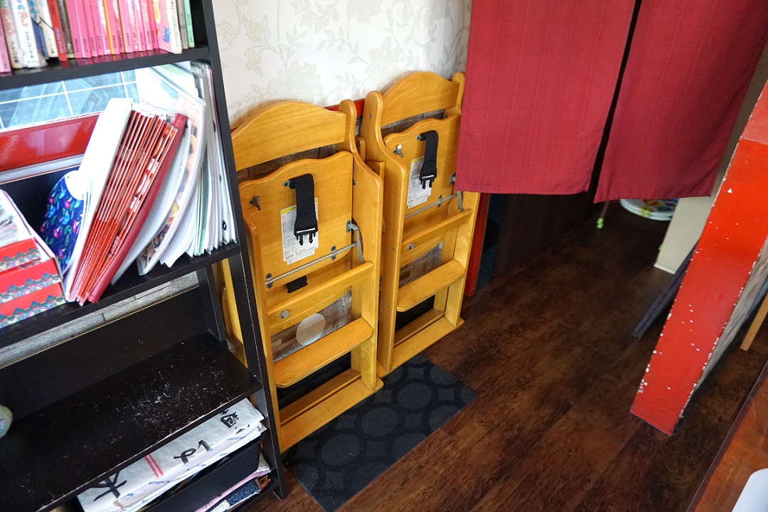 テーブル用お子様椅子