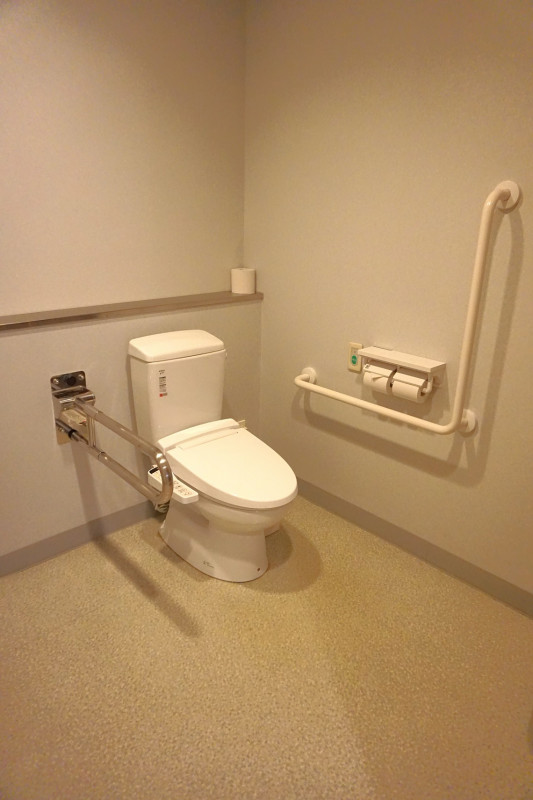 車いす対応トイレ