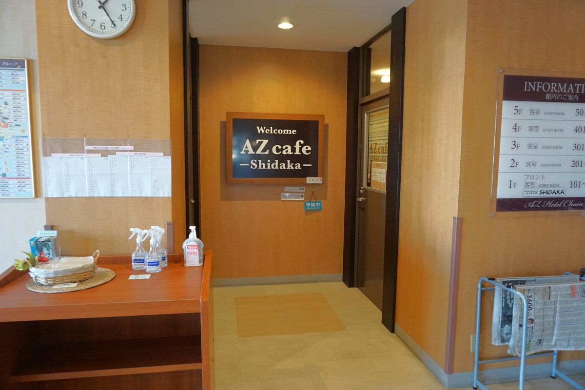 レストラン出入口