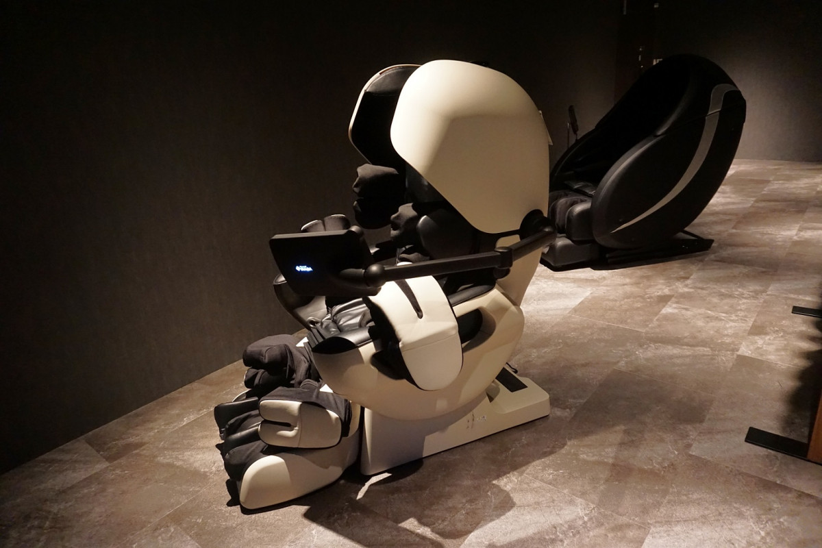 マッサージチェアが用意されたリラクゼーションルーム