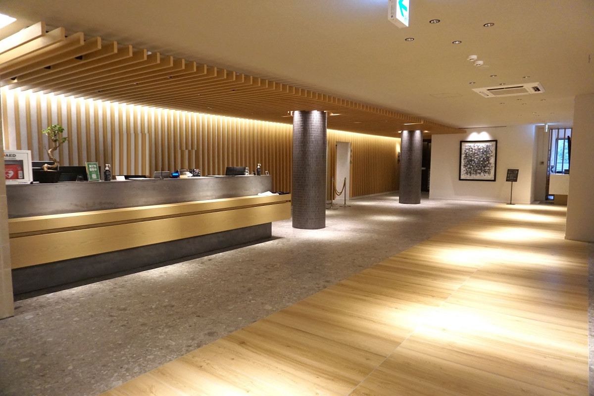 フロント前ロビー