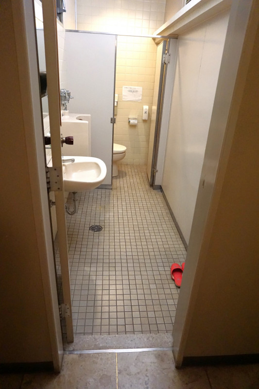 男性用トイレ