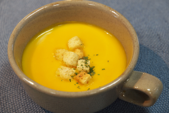 カフェメニュー。【ステーキハウス蜂】かぼちゃのスープ