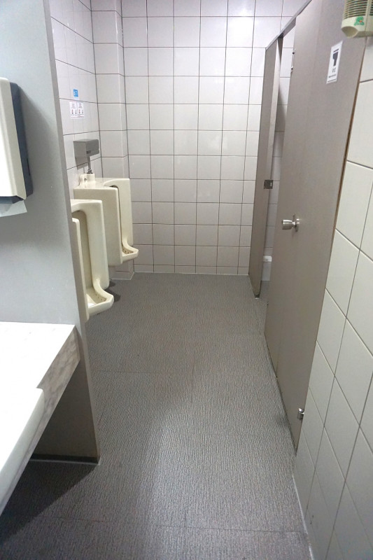 男性用トイレ