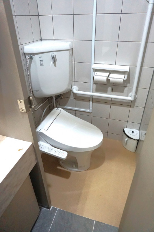 女性用トイレ