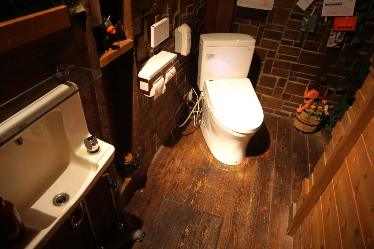 1階男女共用トイレ