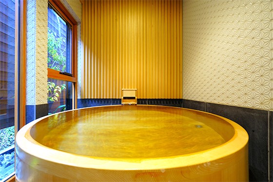 貸切風呂。青森ひばの湯。