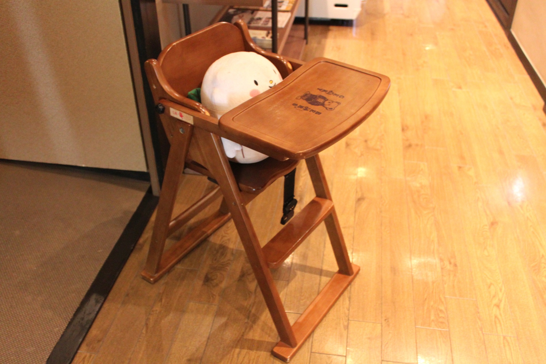 お子さま椅子
