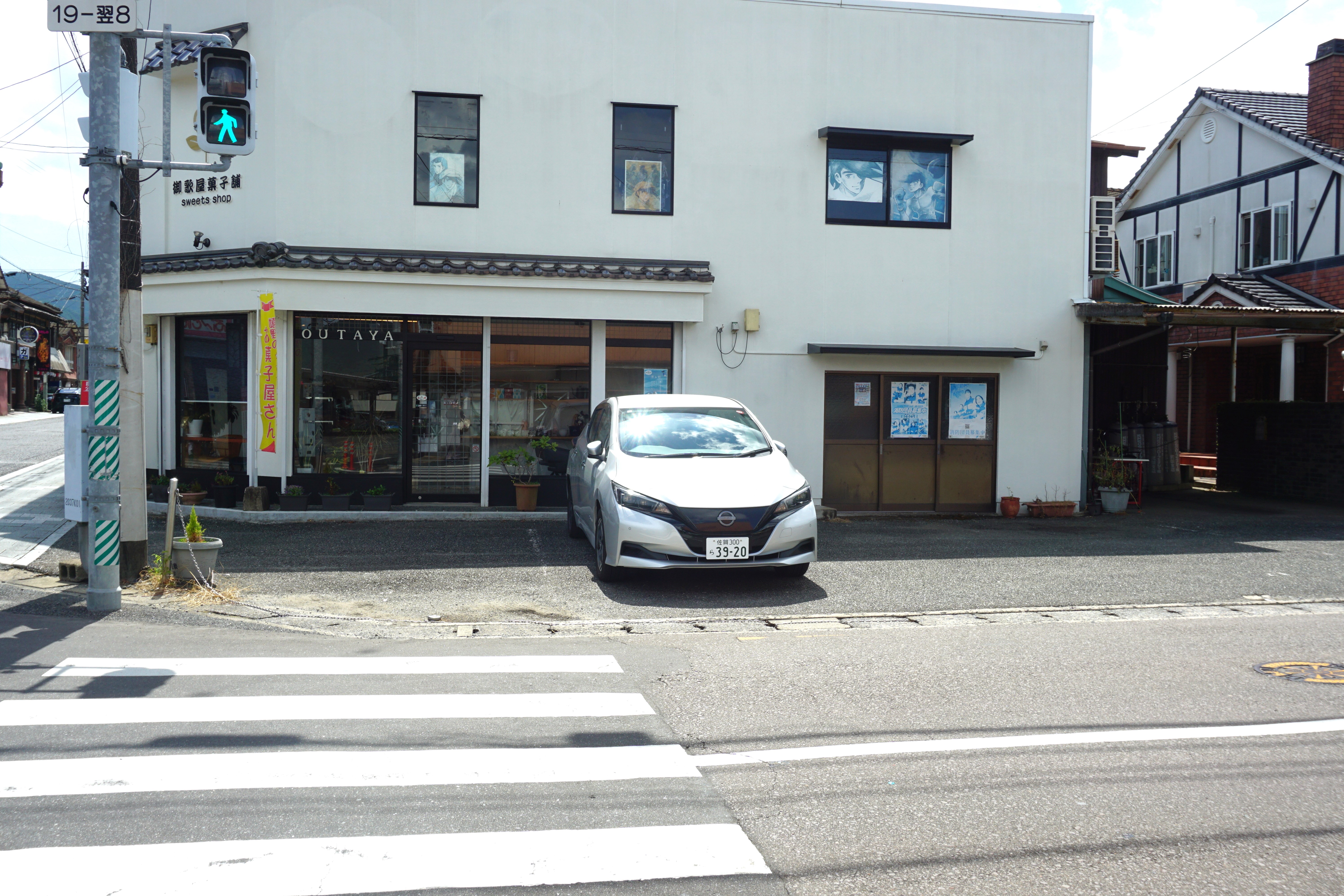 店舗横に駐車場があります