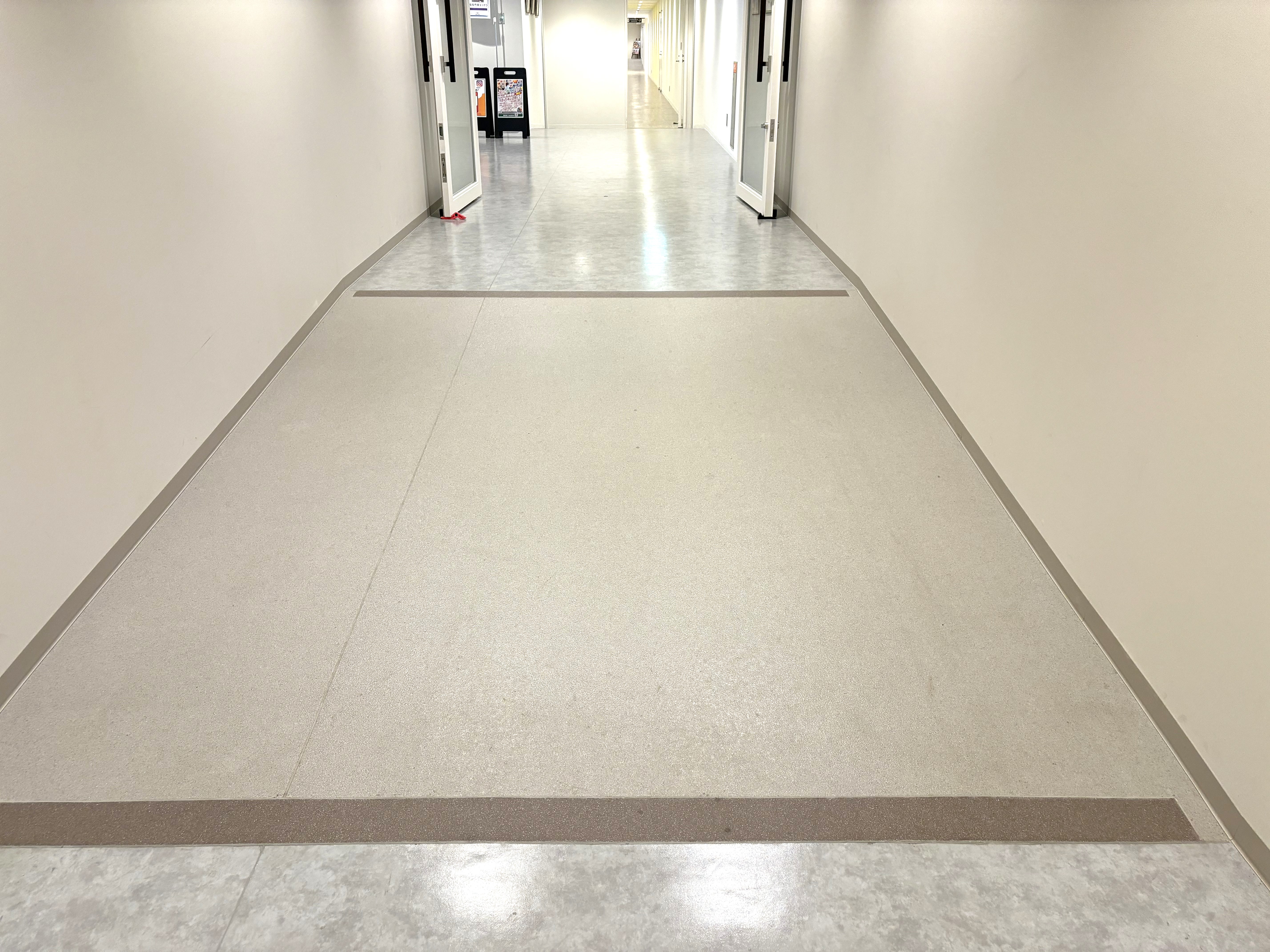 施設内は段差なくフラットです