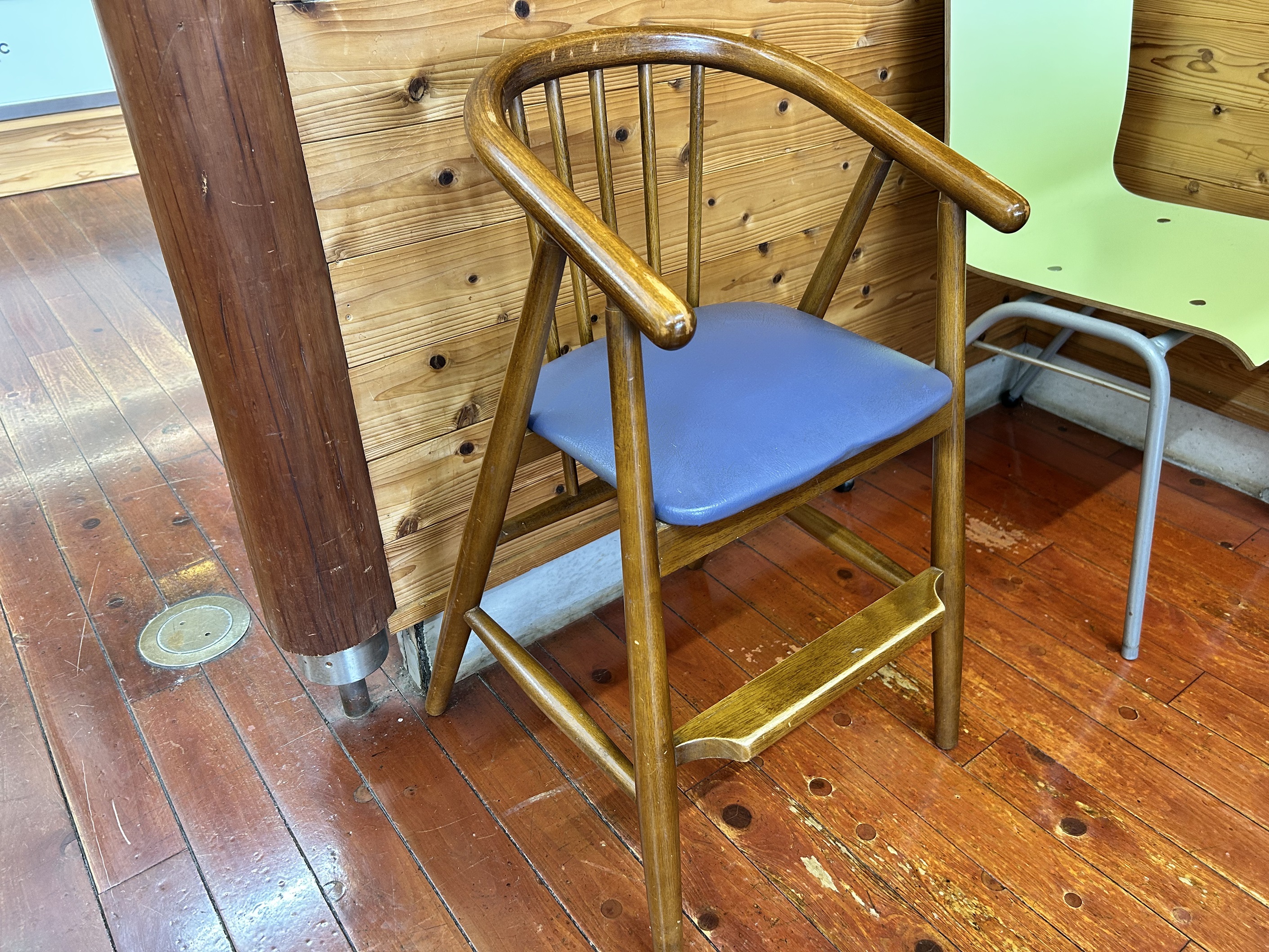 子ども用椅子あり