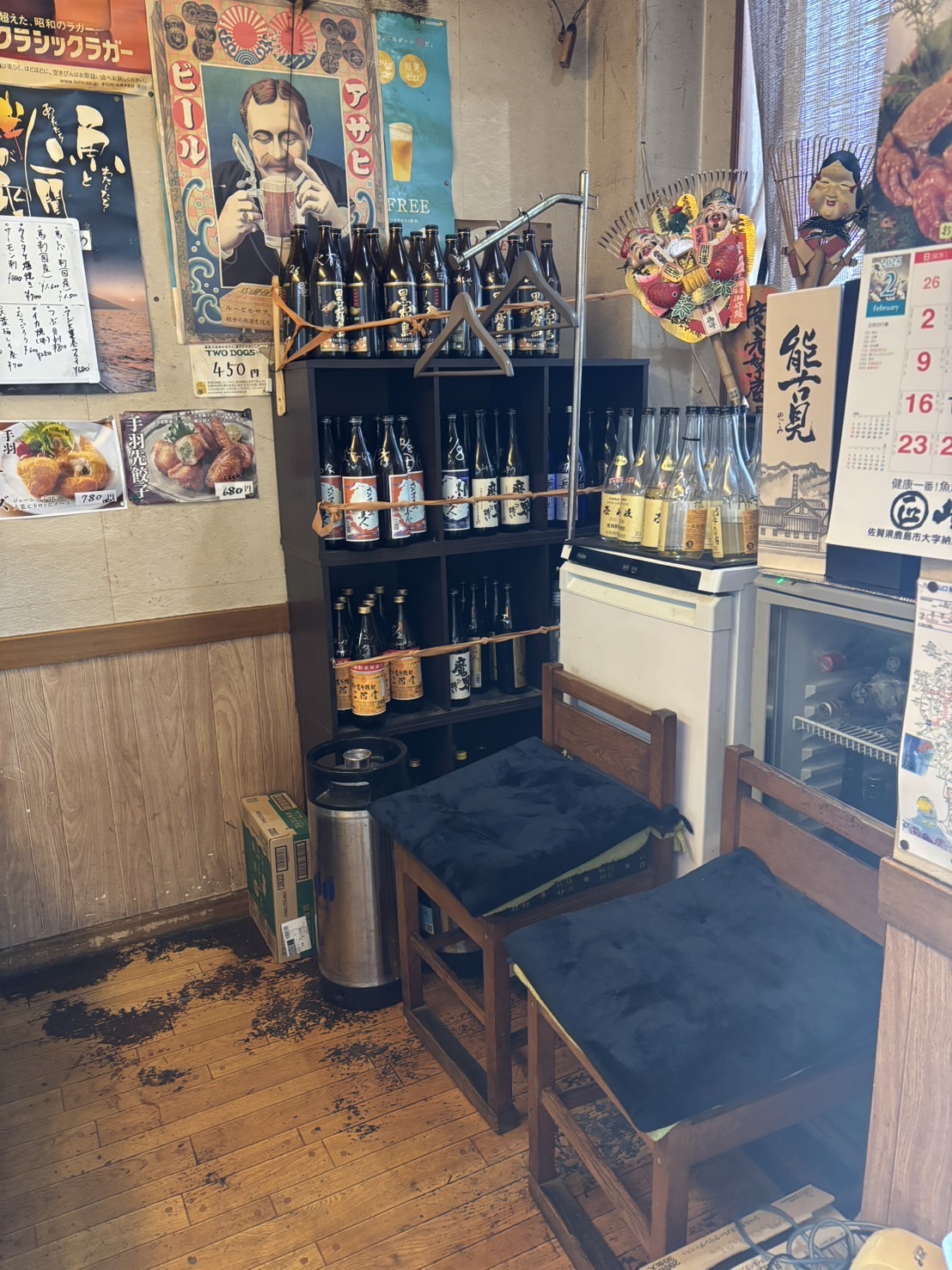 たくさんの地酒が並びます