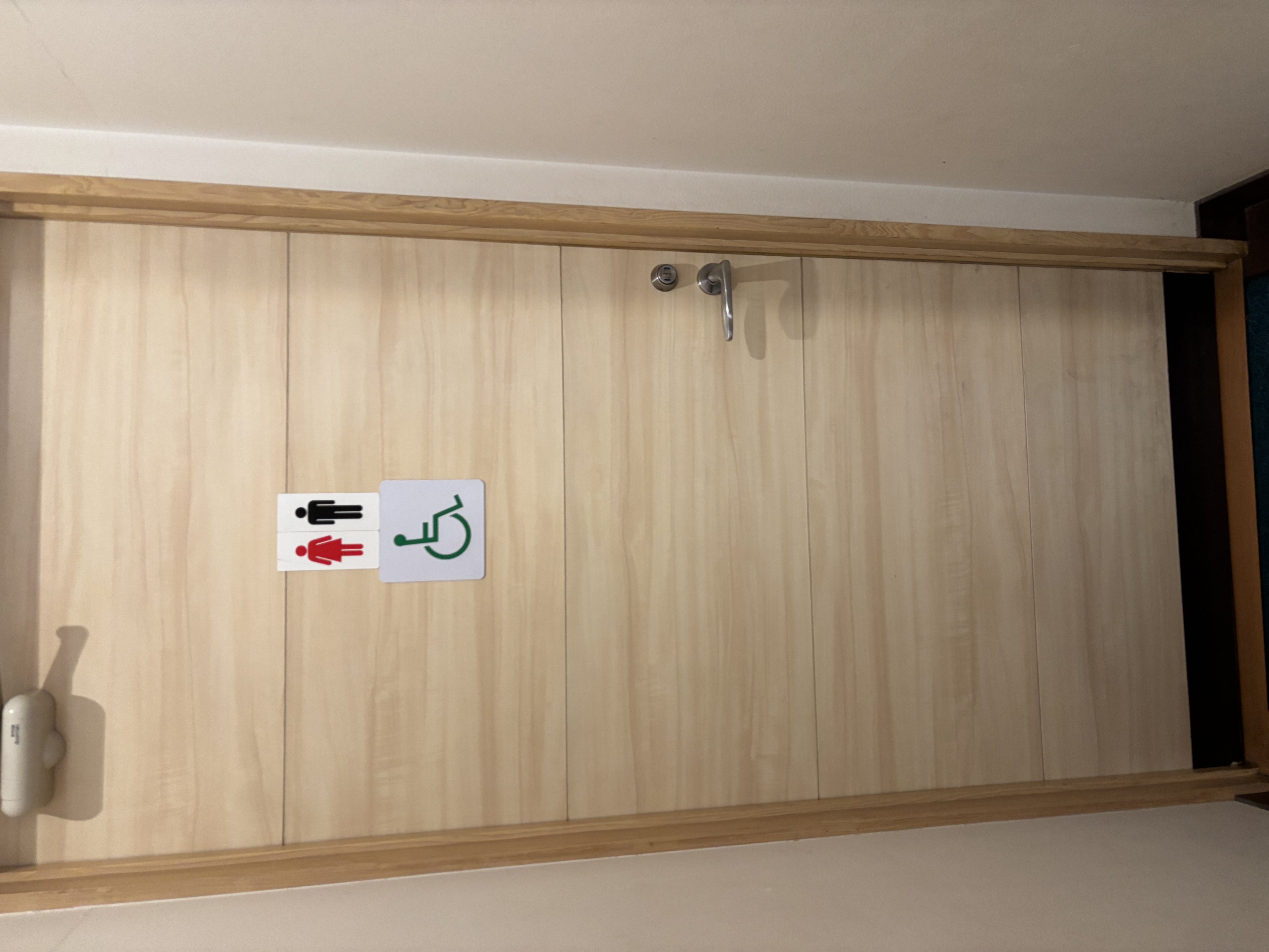 多目的トイレがあります