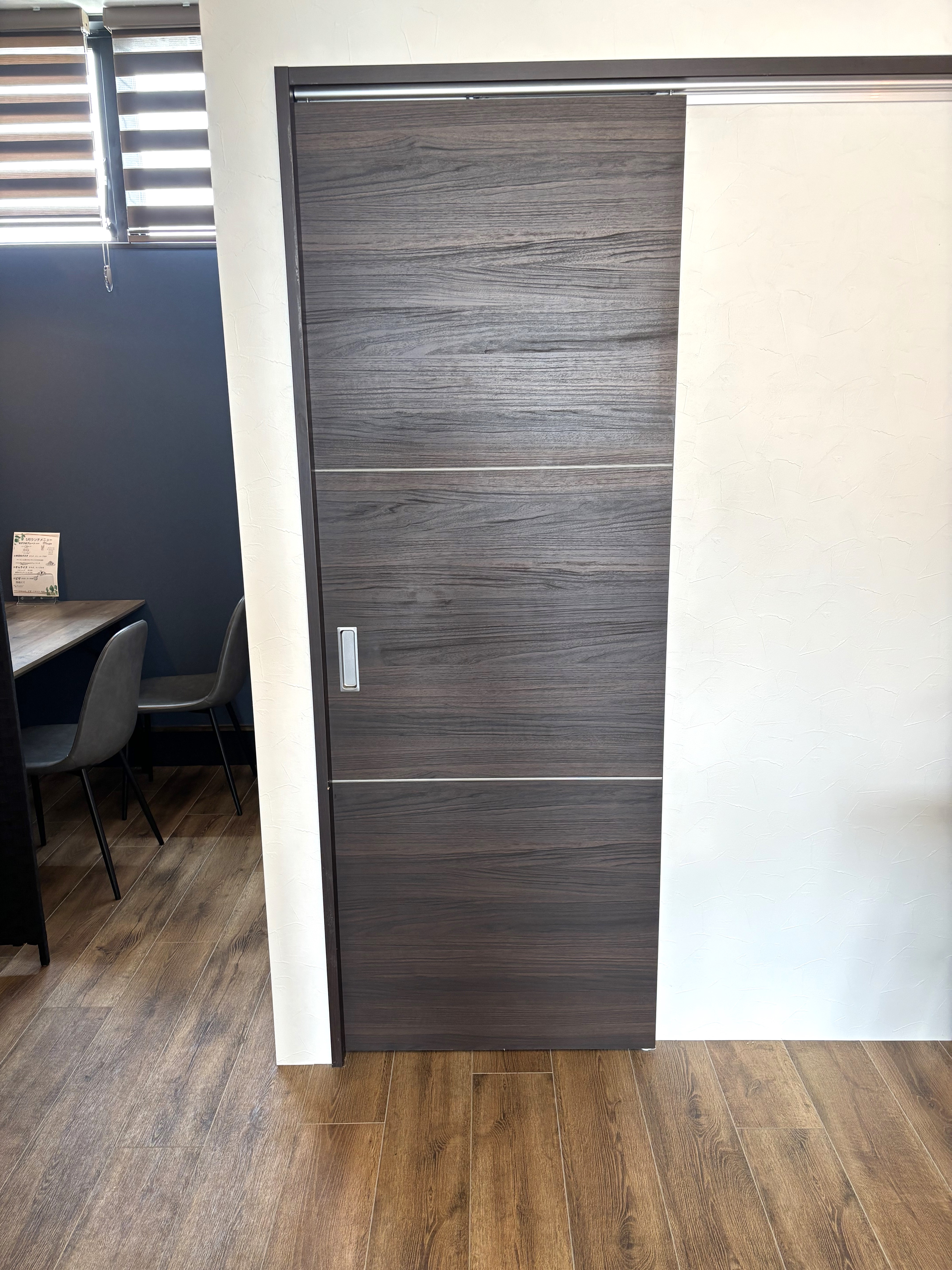 トイレは店内にあります