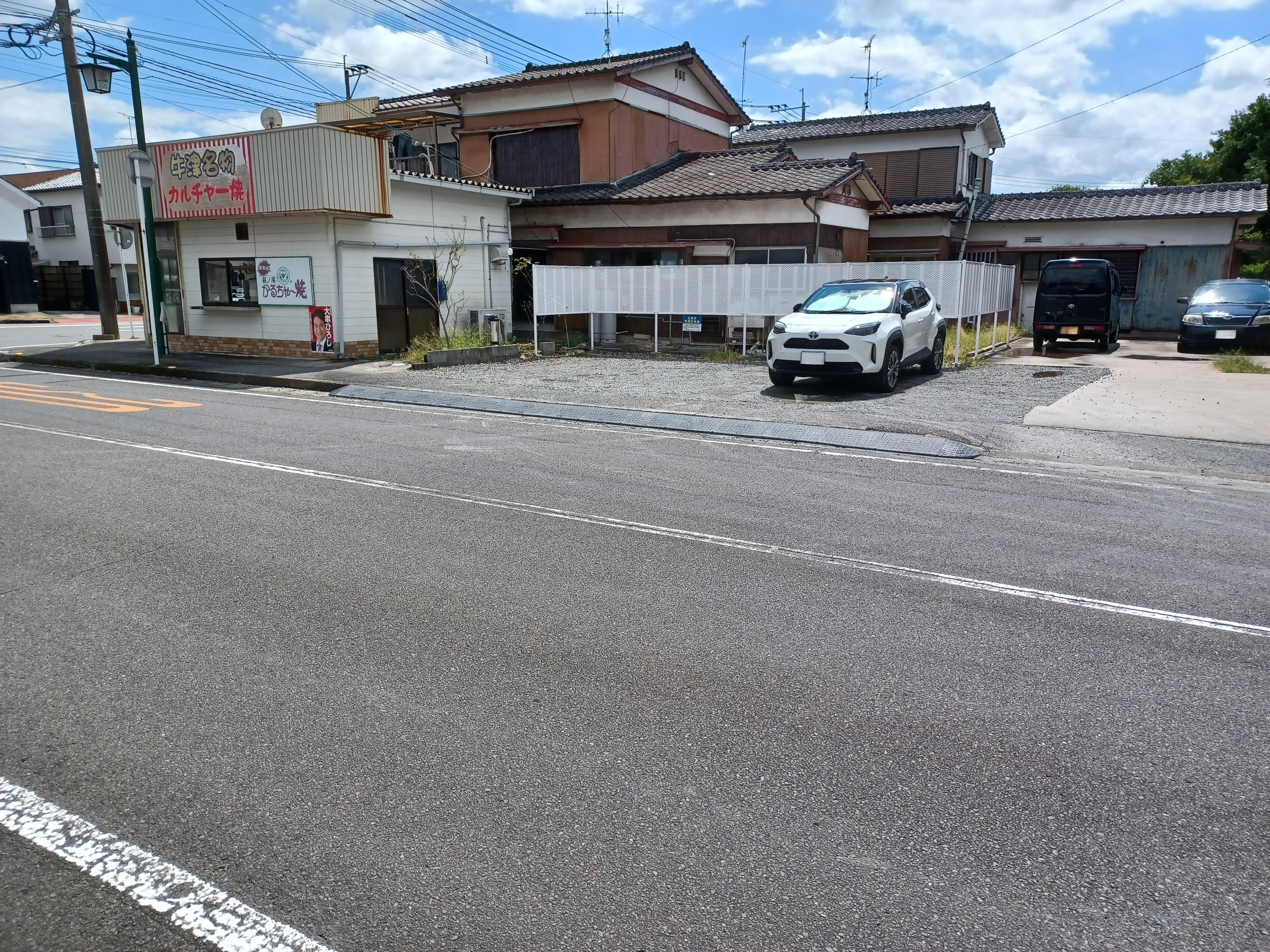 店舗北側に5台分あります