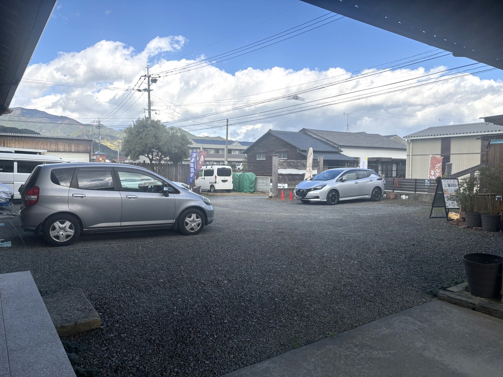 南側からの通路