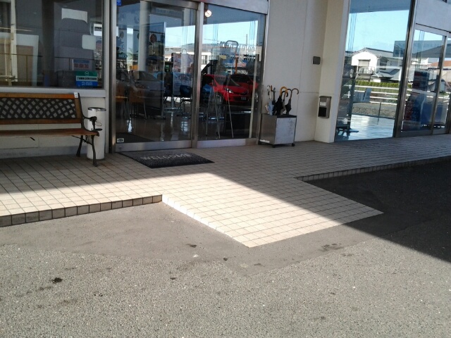 出入口スロープ